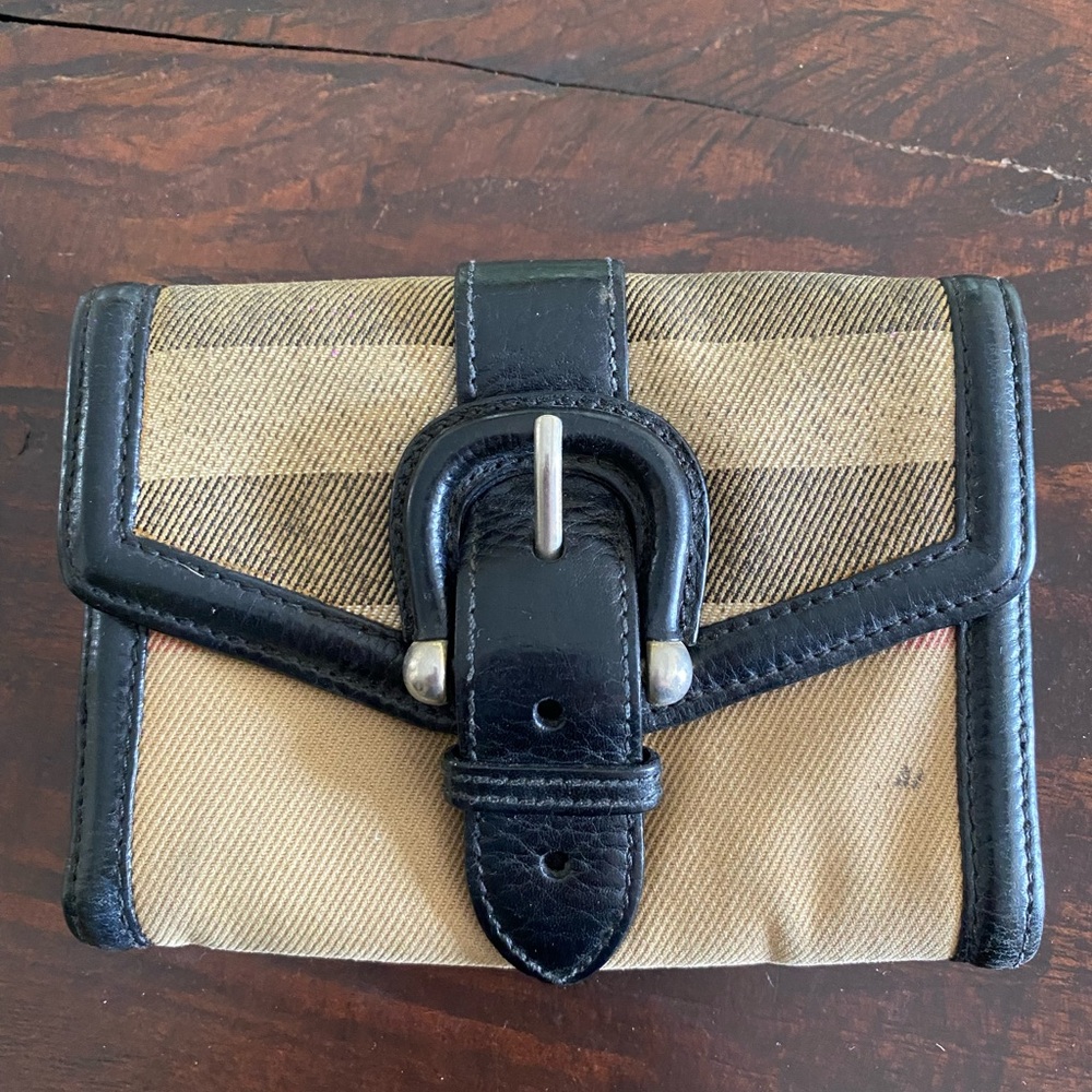 Burberry wallet